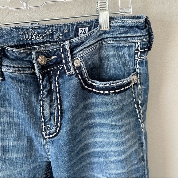 Miss Me Blue Straight Distressed Low/Mid Rise Capris/Short Jeans Waist Size 28 - Picture 7 of 16
